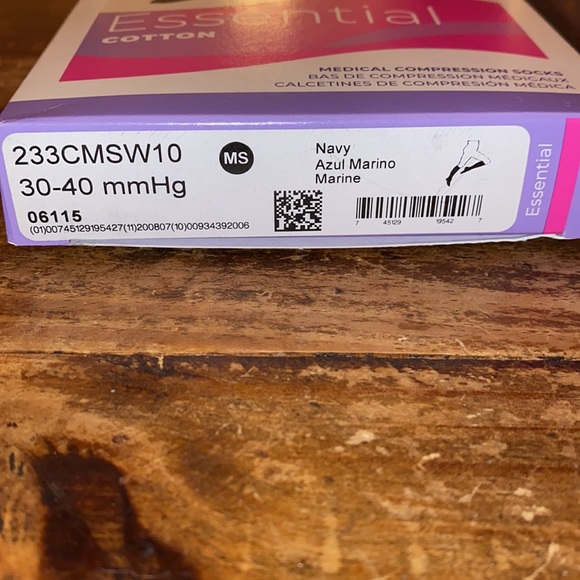 Sigvaris Knee High Medical Compression Socks Size M - Picture 4 of 12